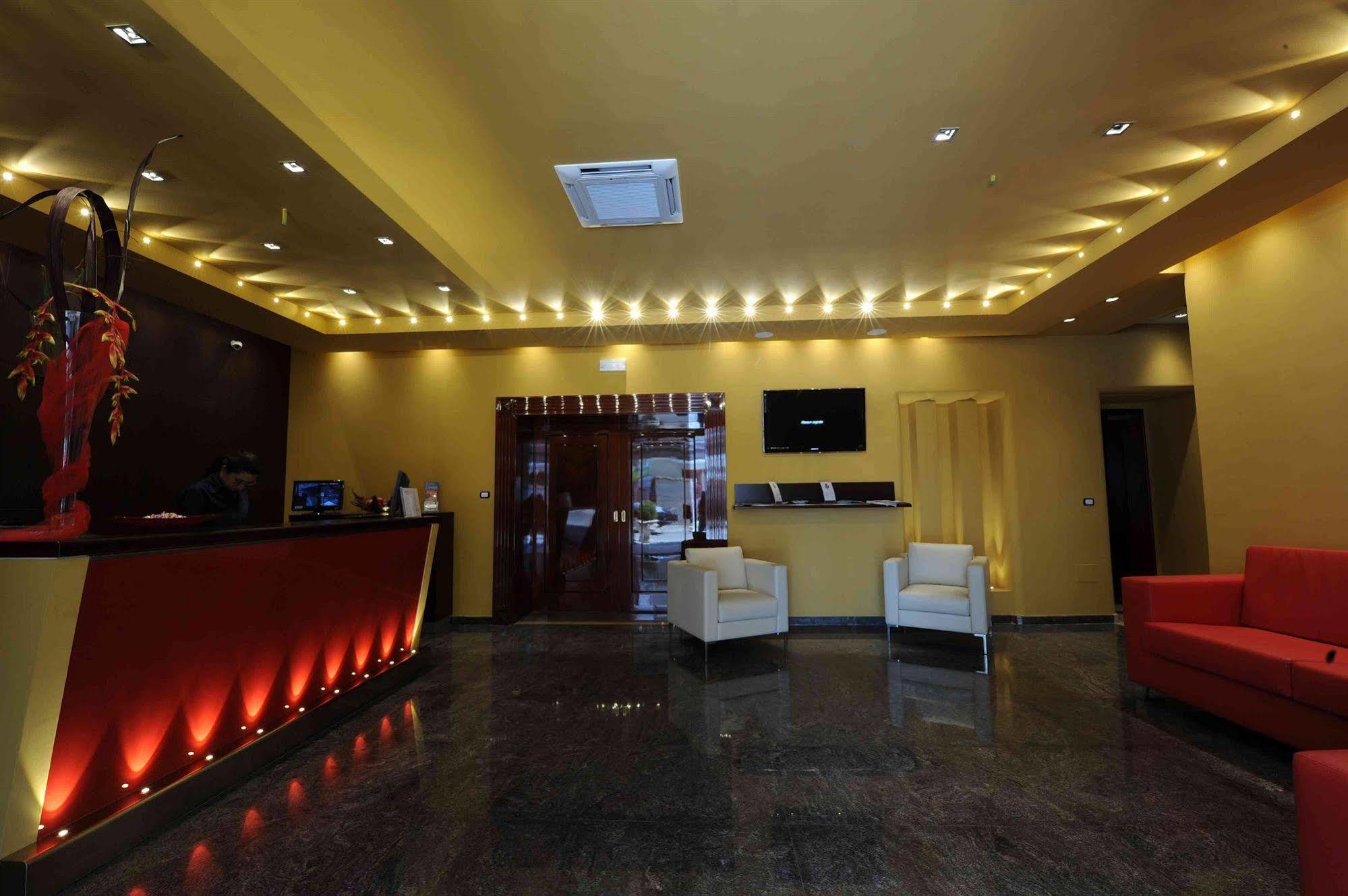 Maiorano Boutique Hotel Manfredónia Exterior foto