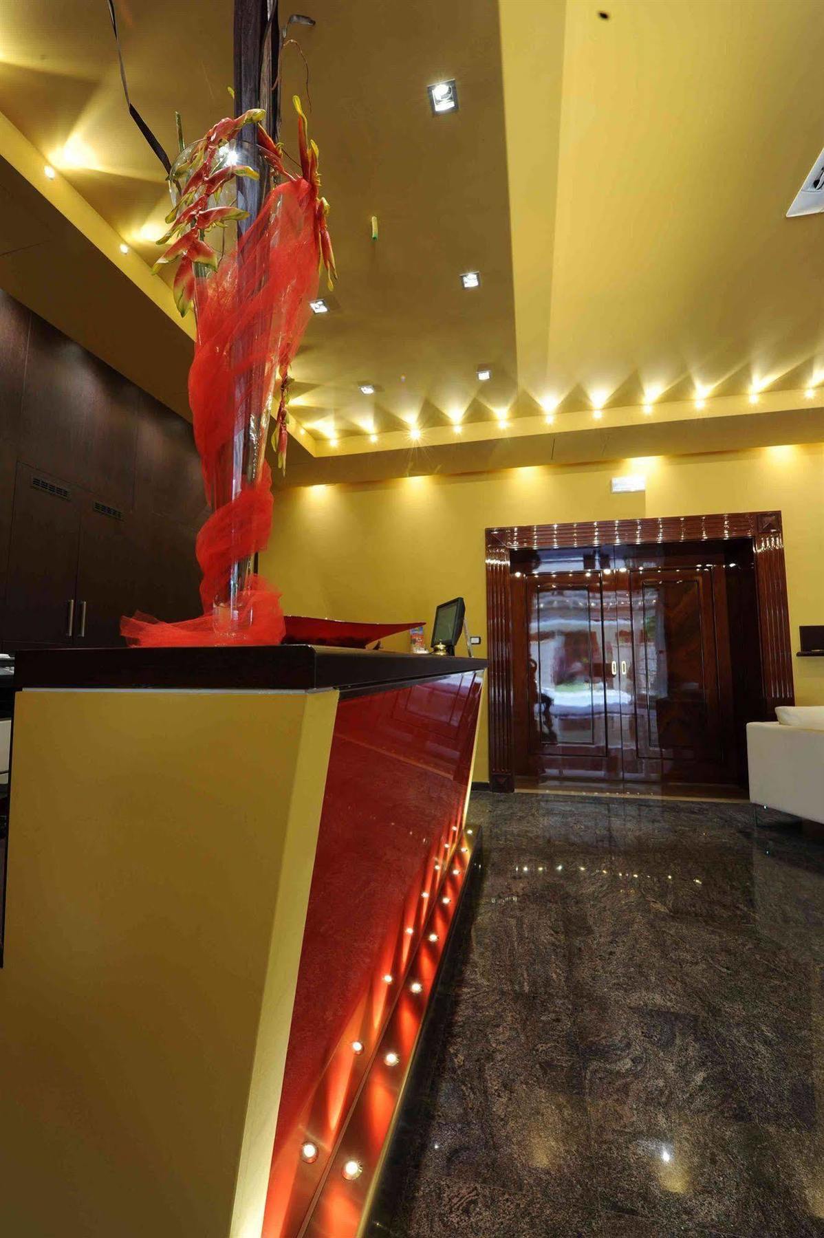 Maiorano Boutique Hotel Manfredónia Exterior foto